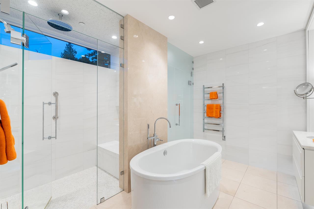 #503 – 2289 Bellevue Avenue